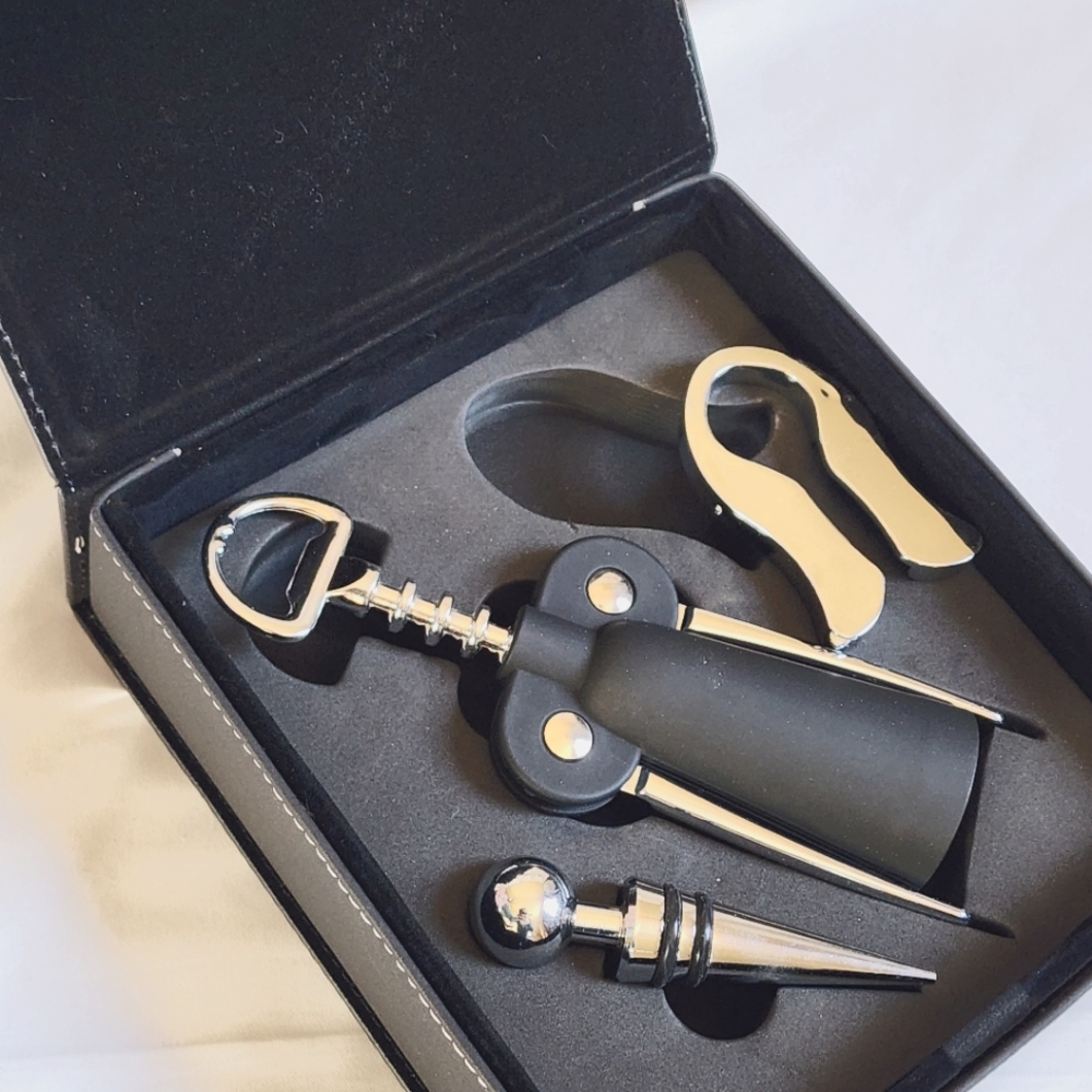 Veris corkscrew set wine bottle opener bottle topper foil cutter NEW IN BOX